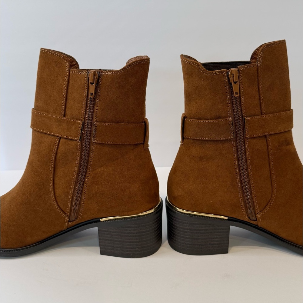 Liz Claiborne Women's Tan Ankle Booties - Picture 3 of 8
